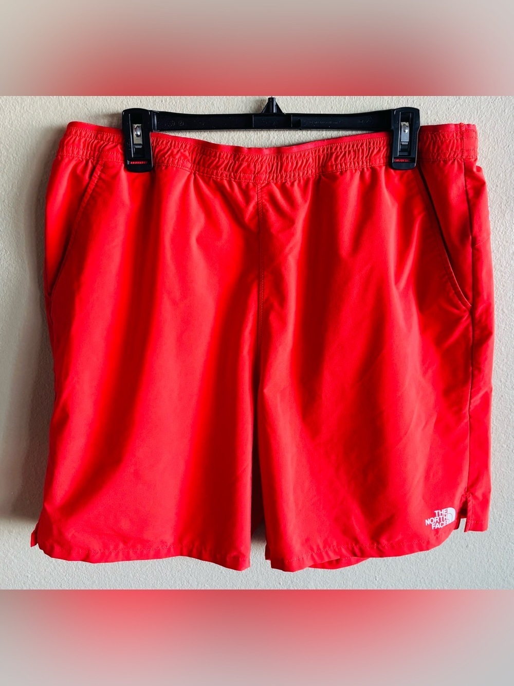 The North Face Men’s 7” Orange Flash Drying Shorts Size: Large (36)